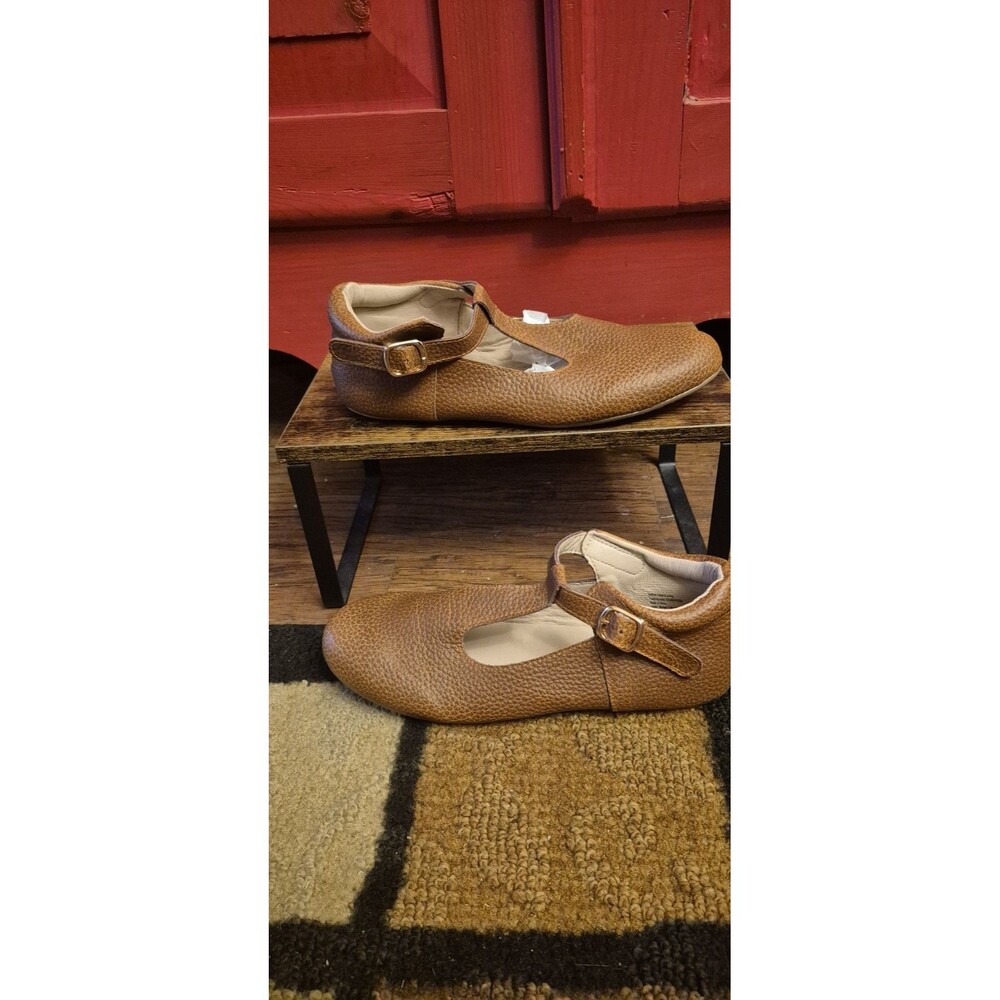 Women's Tan Mary Jane Shoes